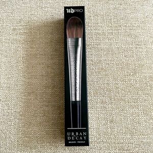 Urban Decay PRO flat optical blurring brush